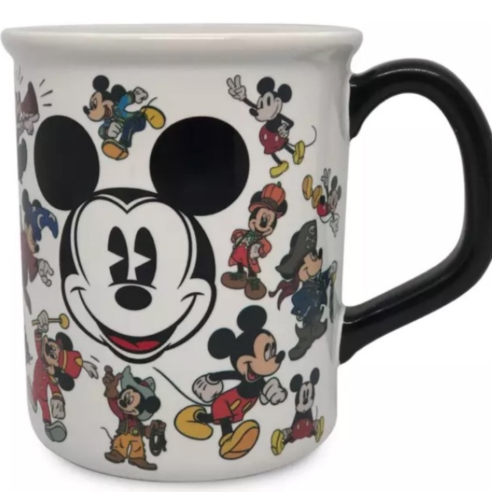 ♥️🖤 Disney Mickey Mouse “28” Mug  - Color Changing with Hot Liquids